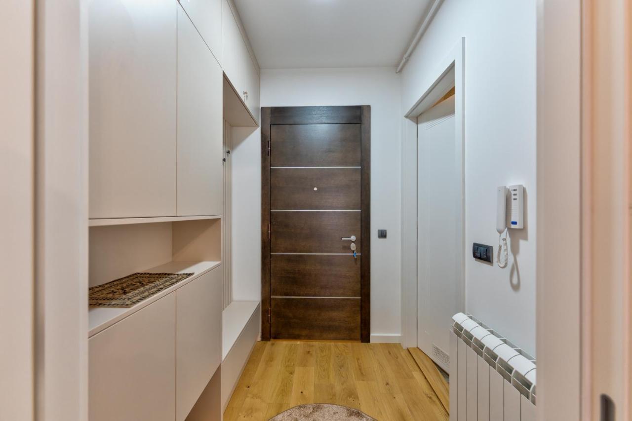 Apartment Aurora Lux 18 *