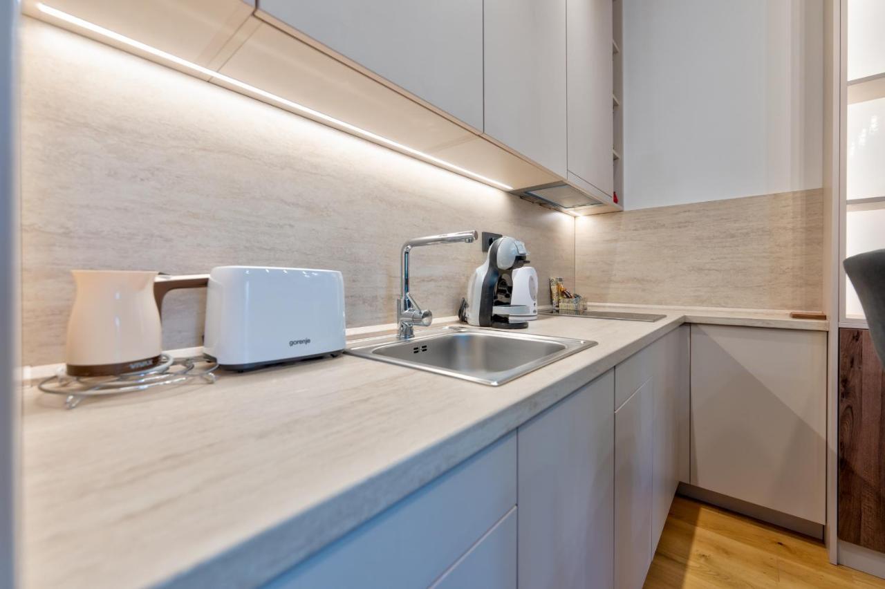 Apartment Aurora Lux 18 *