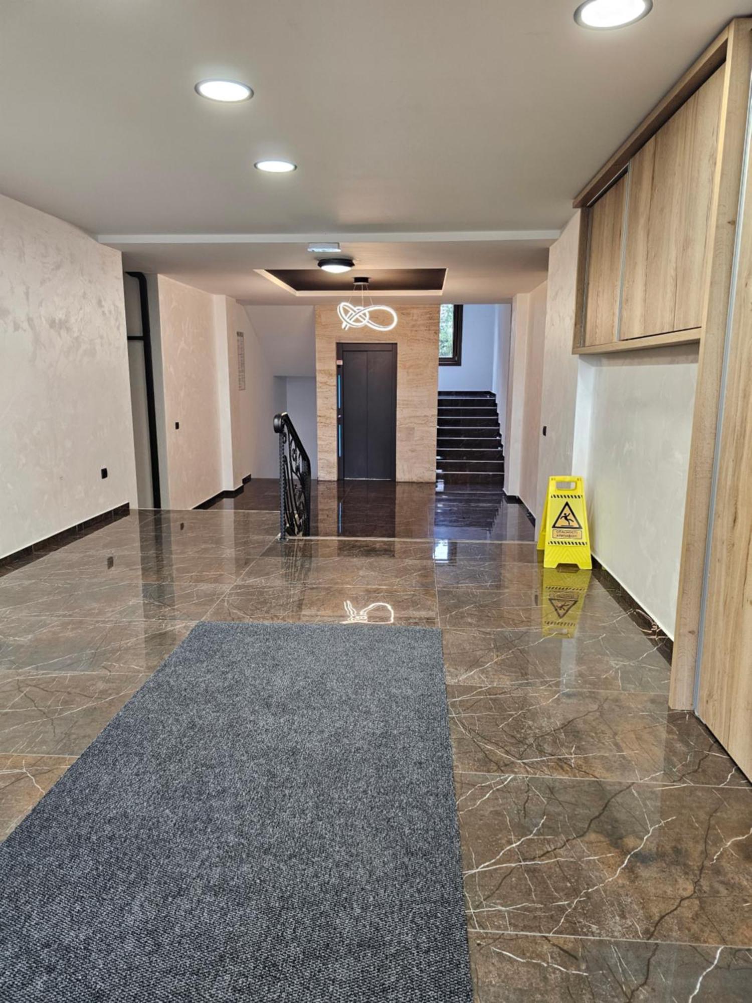 Apartment Aurora Lux 18 *