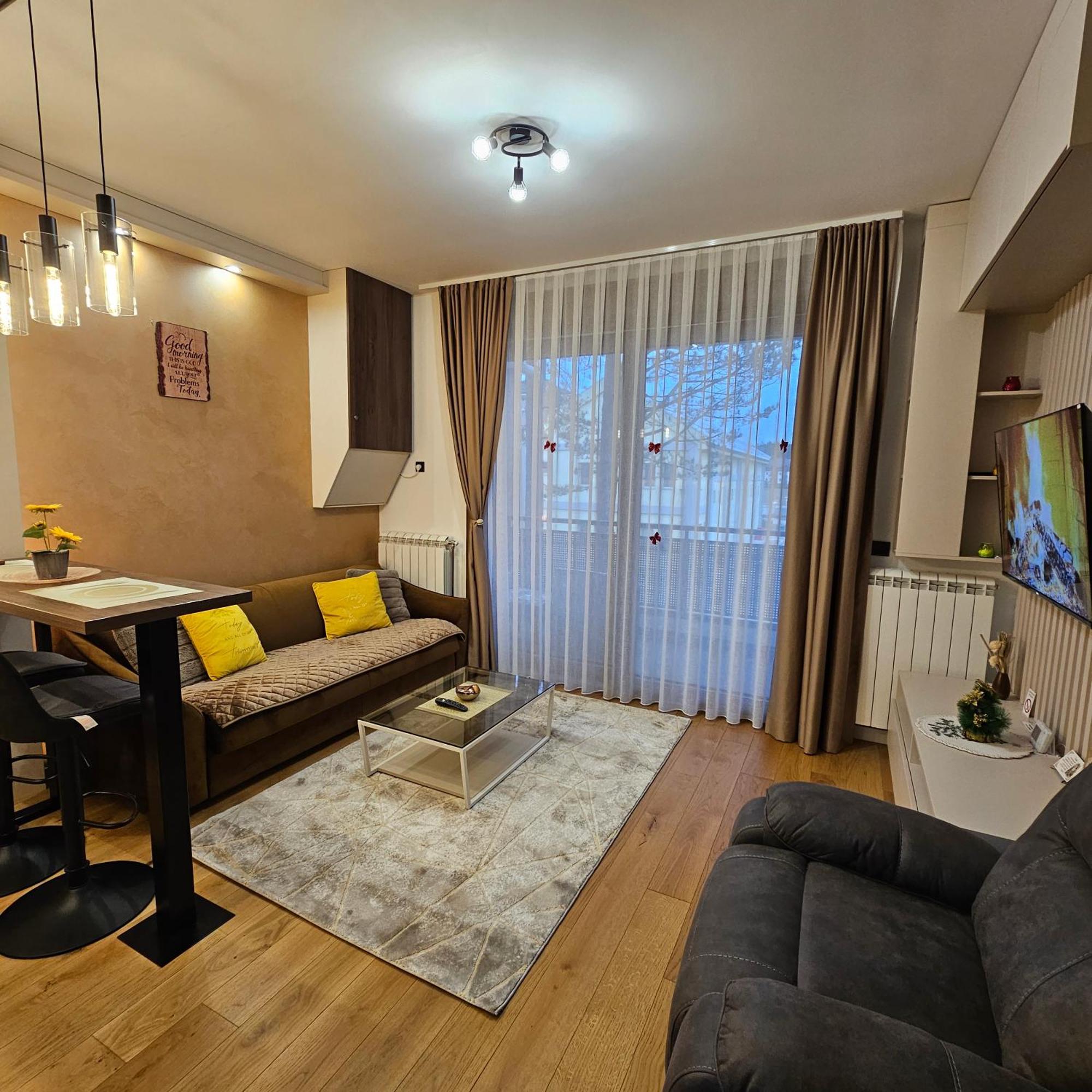 Aurora Lux 18 Zlatibor